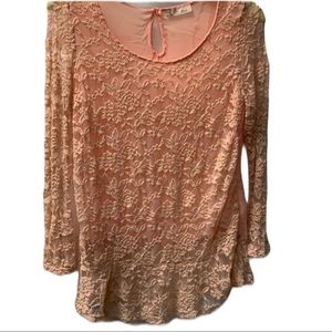 Peach lace top stretchy bell sleeve S